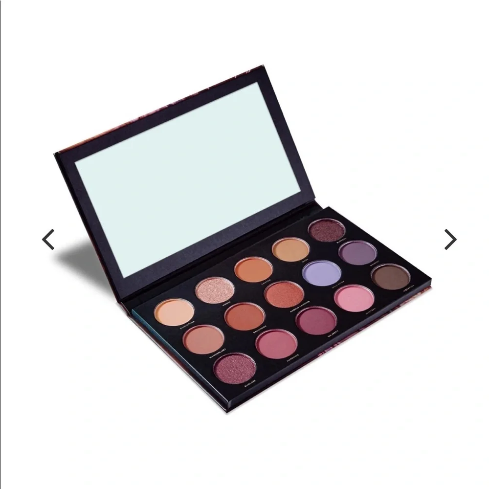 ✨ HIPDOT ZION Eyeshadow Palette